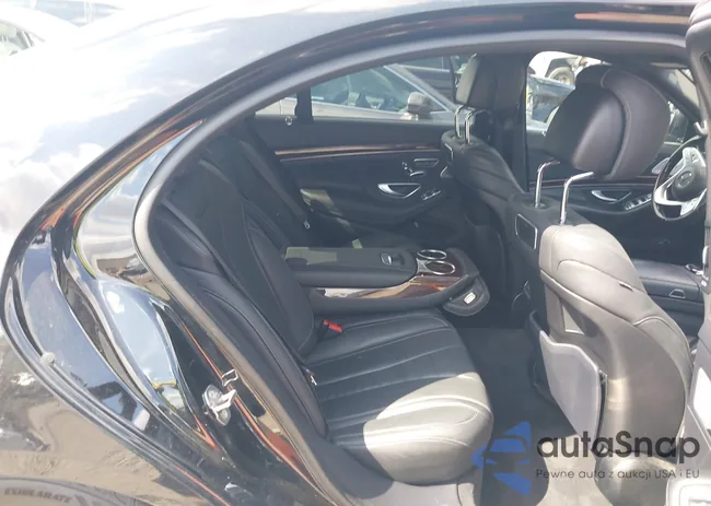 WDDUG8DB7JA392449: 42123865