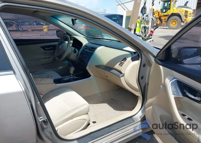 1N4AL3AP3DC273629: 42123868