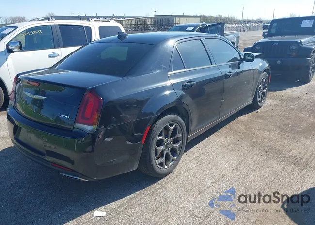 2C3CCAGG2JH177647: 42123990