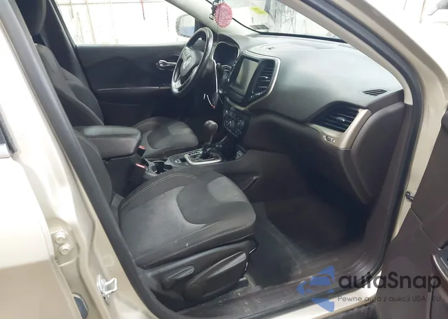 1C4PJMCB0EW291782: 42124092