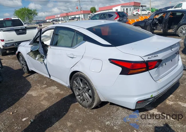 1N4AL4CV0RN357551: 42124120