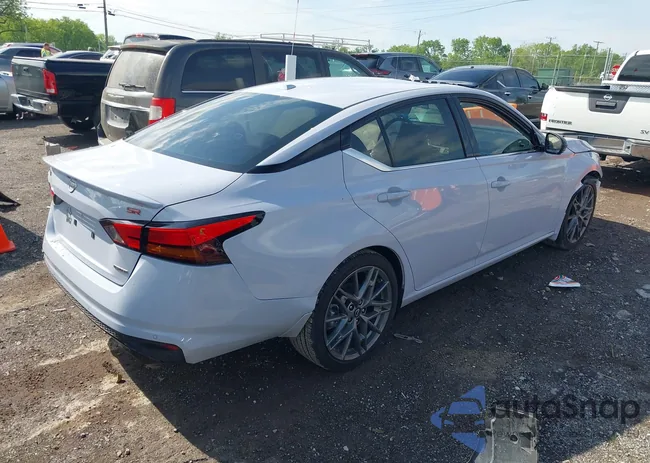 1N4AL4CV0RN357551: 42124120