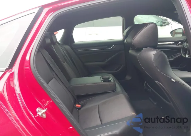 1HGCV1F33KA073867: 42123303