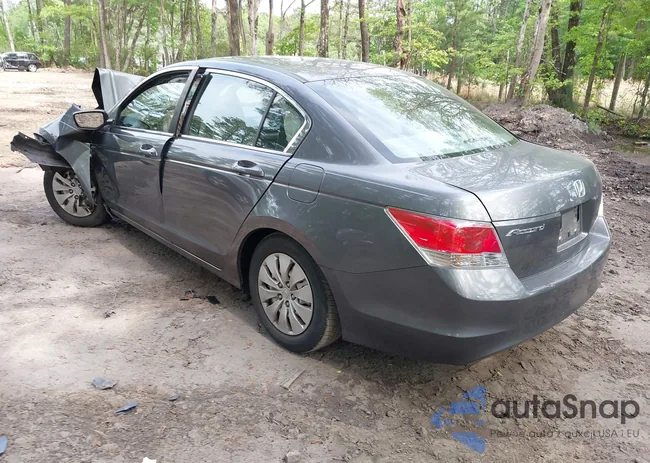 1HGCP2F39AA105073: 42123519