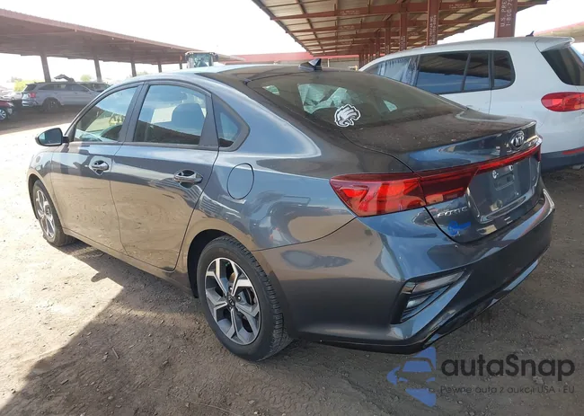 3KPF24AD7ME294409: 42124606