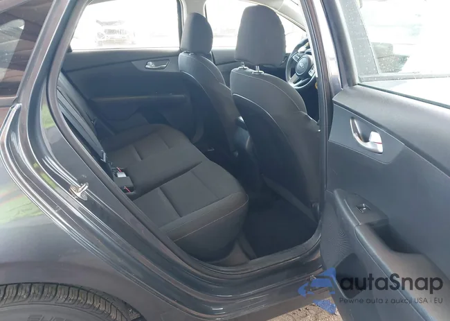 3KPF24AD7ME294409: 42124606