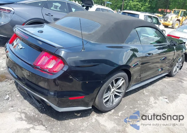 1FATP8UH3G5216869: 42124628