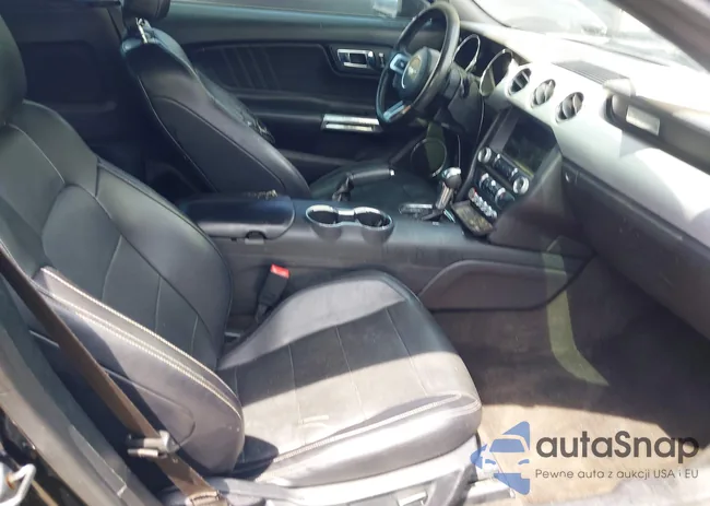 1FATP8UH3G5216869: 42124628