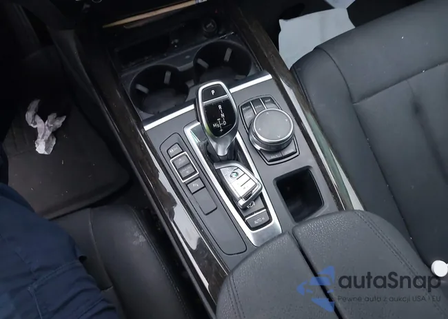 5UXKR2C53J0Z15197: 42124748