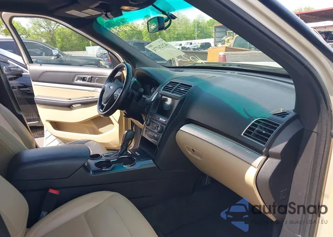 1FM5K7D8XHGA01583: 42124774