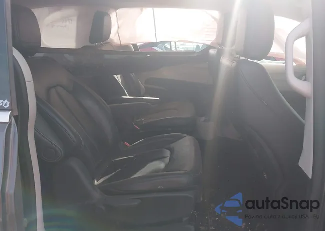 2C4RC1L73PR598923: 42124867