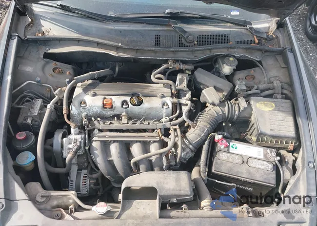 1HGCP2F61CA152563: 42124902