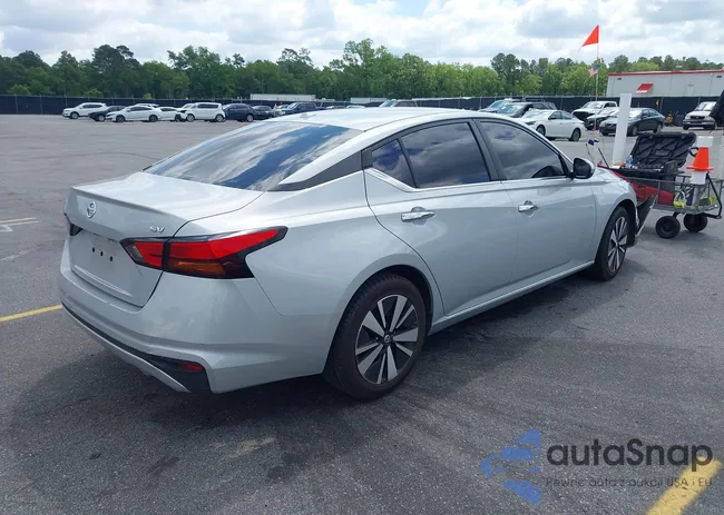 1N4BL4DV4MN342076: 42124952