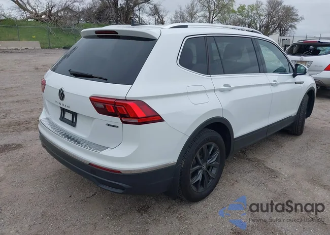 3VV2B7AX7RM053331: 42124962