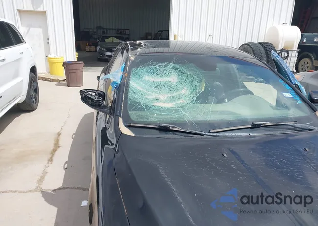 1C3CCCBG9FN610009: 42125092