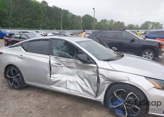 1N4BL4CV5PN396542: 42124143