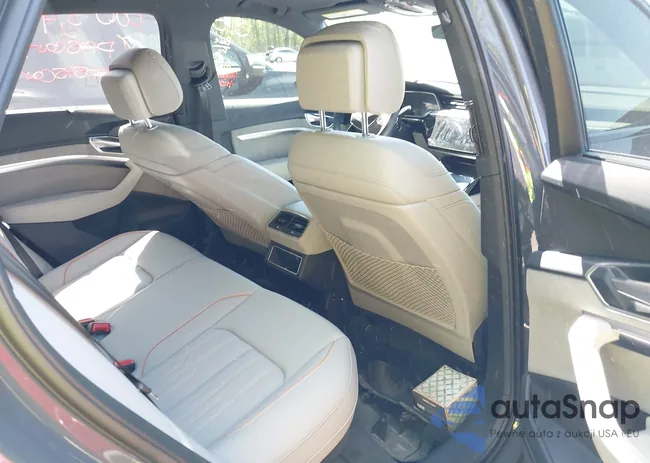 WA16AAGE8RB053944: 42124252