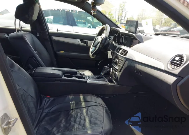 WDDGF4HB5CR210402: 42124362