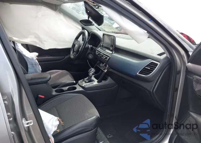 KNDEU2AA0M7046633: 42124474