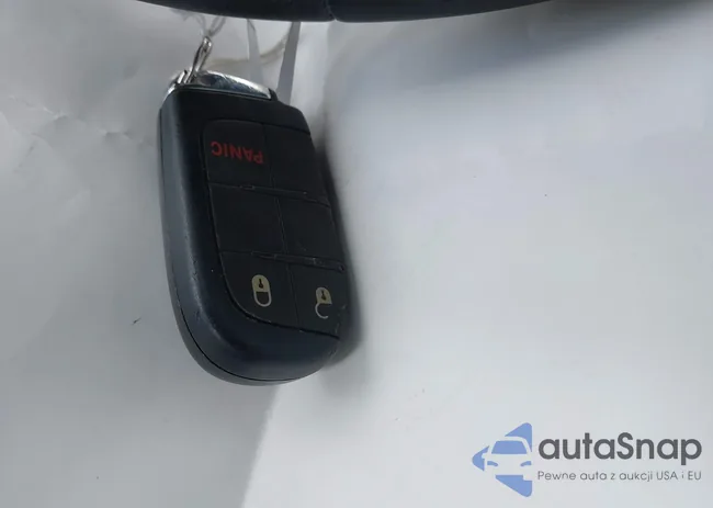 3C4NJDDB6MT561074: 42125886