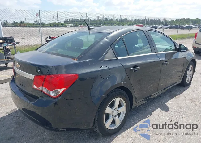 1G1PC5SB3E7353714: 42125893