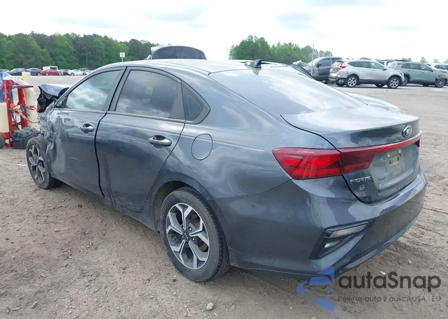 3KPF24AD2ME276819: 42125150