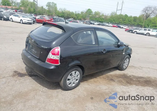 KMHCM36C39U140646: 42126884