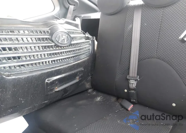 KMHCM36C39U140646: 42126884