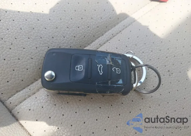 3VWDB7AJ6HM303656: 42127127