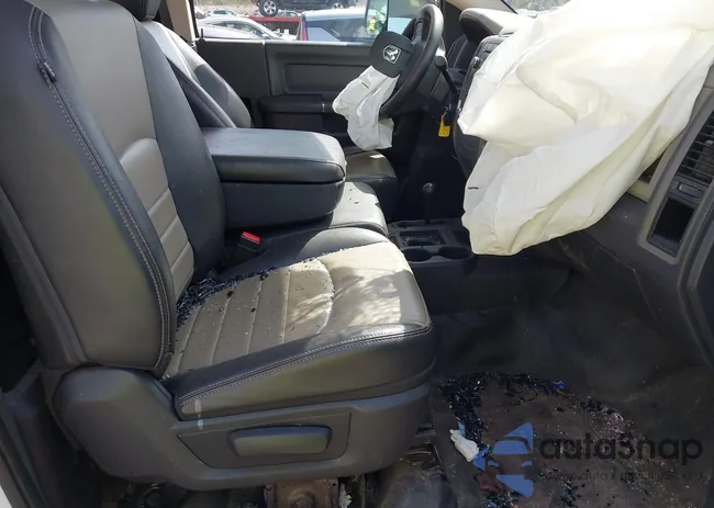 3C6LD5AT6CG204705: 42126252