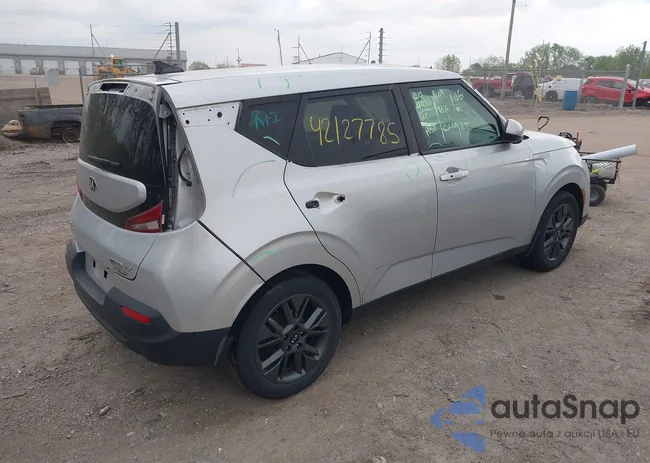 KNDJ33AU1M7756092: 42127785