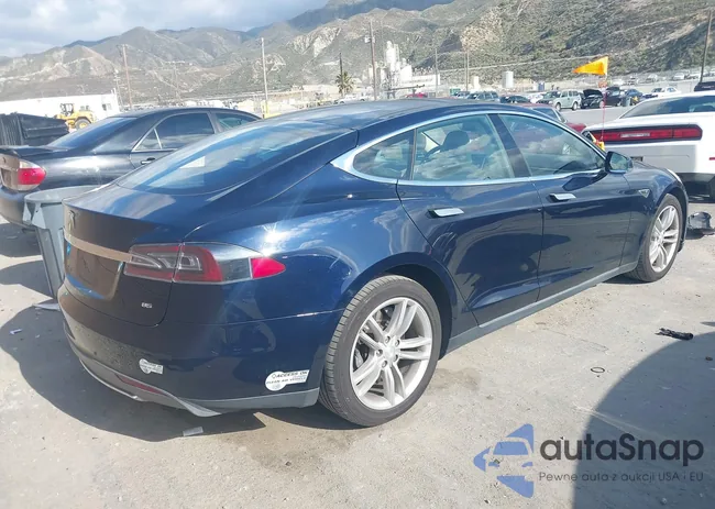 5YJSA1CN8DFP07177: 42127797