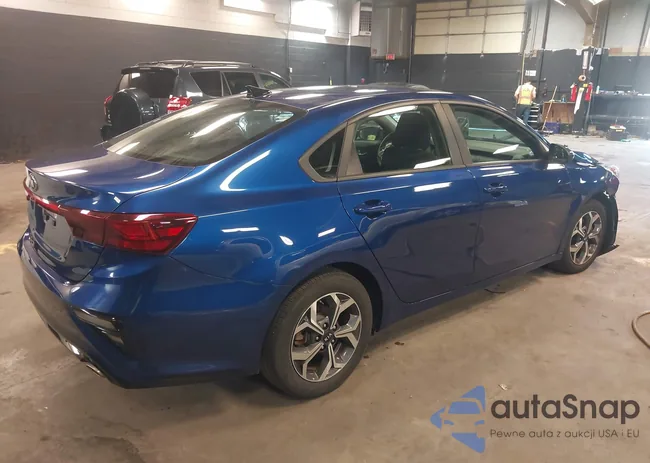 3KPF24AD1KE061932: 42127863