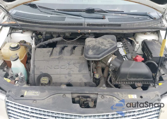 2LMDU88C28BJ04664: 42127972