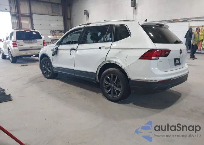 3VVNB7AX5PM096138: 42127394