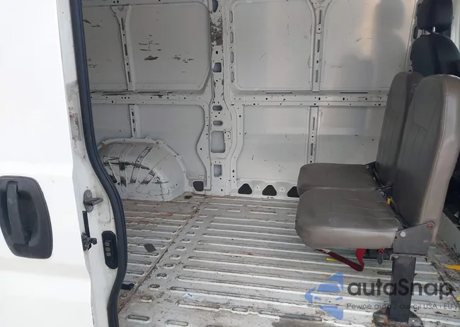 3C6TRVAG3EE105066: 42127473