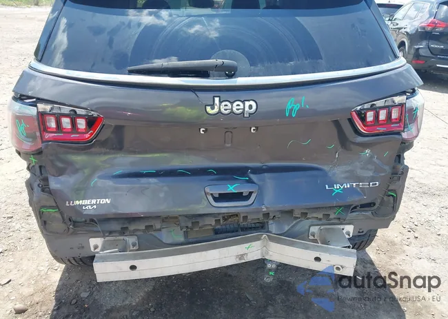 3C4NJCCB8LT158403: 42128564