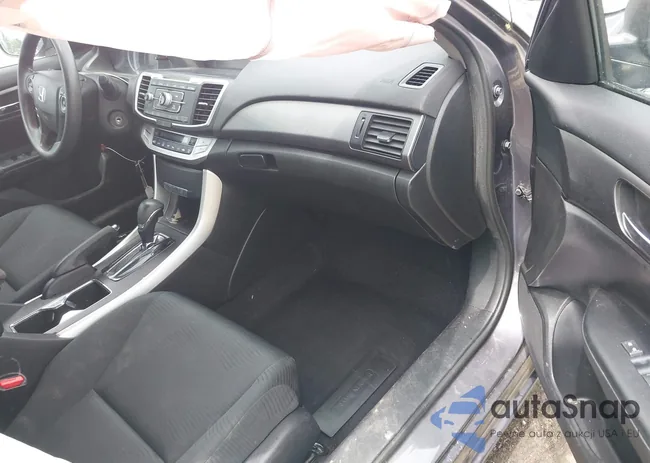 1HGCR2F37FA051032: 42128572