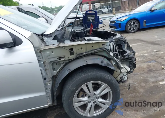 5XYZK4AG0BG033677: 42128632