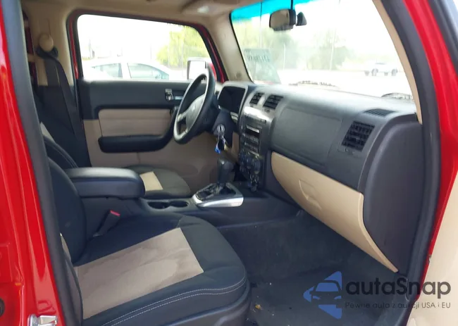 5GTDN136868116302: 42128659