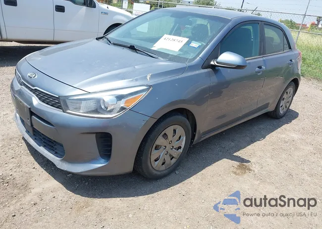 3KPA25AB5KE215783: 42128745