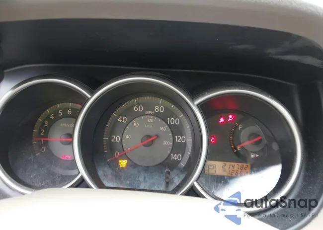 3N1BC13E08L431985: 42128766