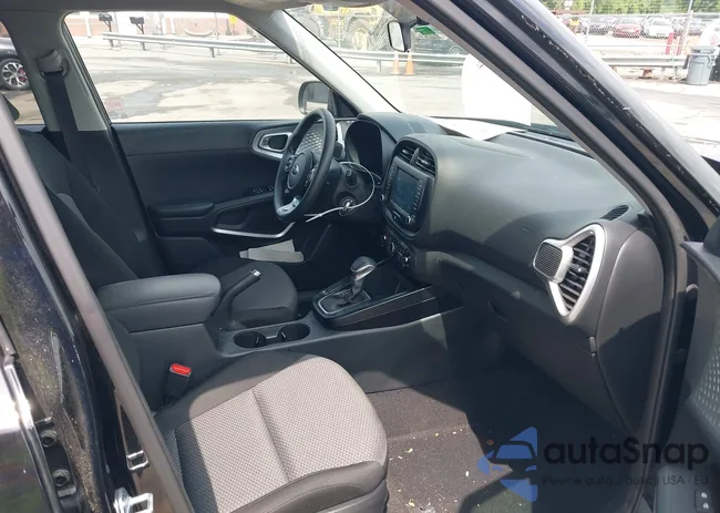 KNDJ23AU4L7004095: 42128855