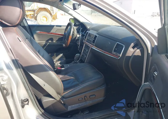 3LNHL2GC8CR835446: 42128189