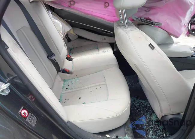 KMHL14JA5MA151226: 42128190