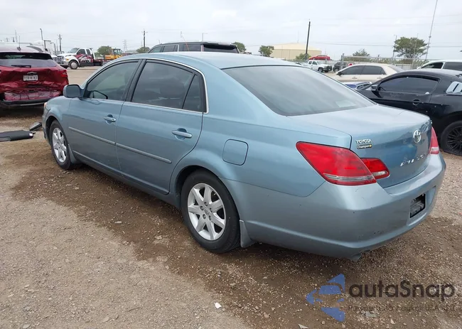 4T1BK36B28U311653: 42128219