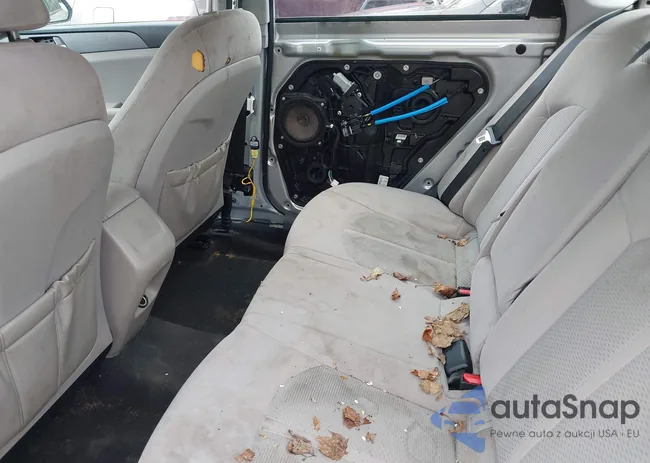 5NPE24AF7HH463231: 42128248