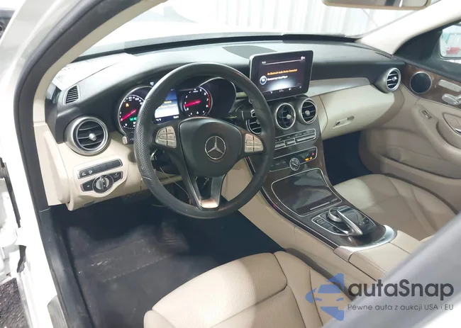 WDDWF4KB1JR356717: 42128308