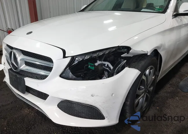 WDDWF4KB1JR356717: 42128308