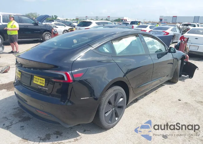 5YJ3E1EB0SF919659: 42128333